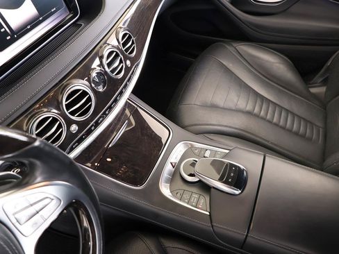 Used 2015 Mercedes-Benz S 550 Sedan image 42