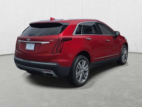 Used 2021 Cadillac XT5 Premium Luxury w/ LPO, Floor Liner Package AWD/4WD image 5