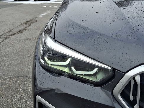 Used 2023 BMW X6 xDrive40i w/ Premium Package image 9