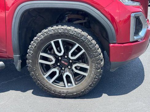 Used 2019 GMC Sierra 1500 AT4 w/ AT4 Preferred Package AWD/4WD image 9