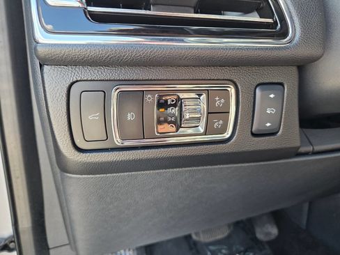 Used 2023 Lincoln Navigator Reserve AWD/4WD image 22