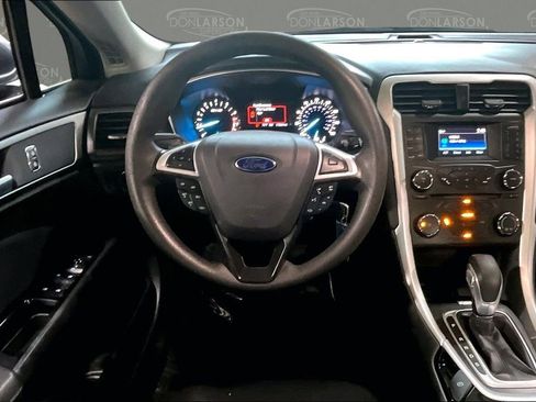 Used 2016 Ford Fusion SE FWD image 21