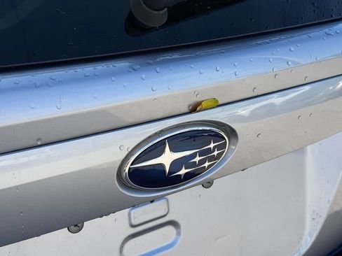 Certified 2021 Subaru Crosstrek 2.0i Premium w/ Moonroof Package AWD/4WD image 13