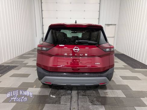 Used 2023 Nissan Rogue S AWD/4WD image 3