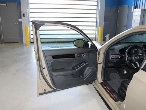 Used 2025 Honda Civic Sport Touring image 7