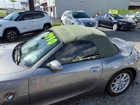 Used 2004 BMW Z4 2.5i RWD image 4