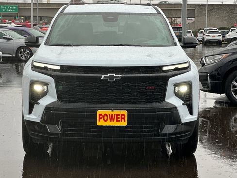 Used 2026 Chevrolet Traverse RS image 9