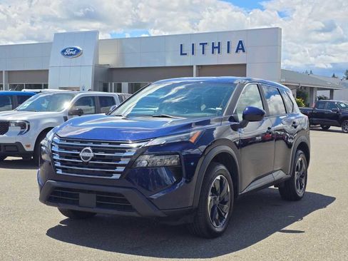 Used 2024 Nissan Rogue SV AWD/4WD image 1