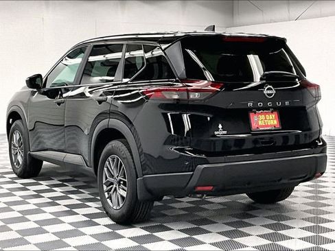 New 2025 Nissan Rogue S image 4