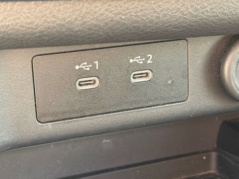 Used 2025 Nissan Rogue SV FWD image 32