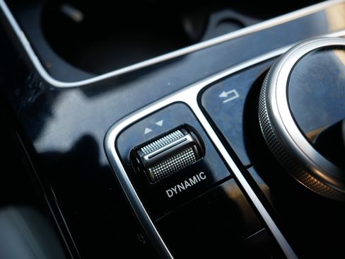 Used 2016 Mercedes-Benz C 300 4MATIC Sedan image 33