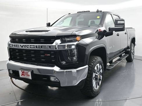 Used 2023 Chevrolet Silverado 3500 LT w/ Convenience Package AWD/4WD image 3