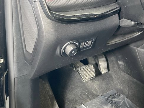 Used 2022 Jeep Compass Trailhawk w/ Trailhawk Convenience Group image 10