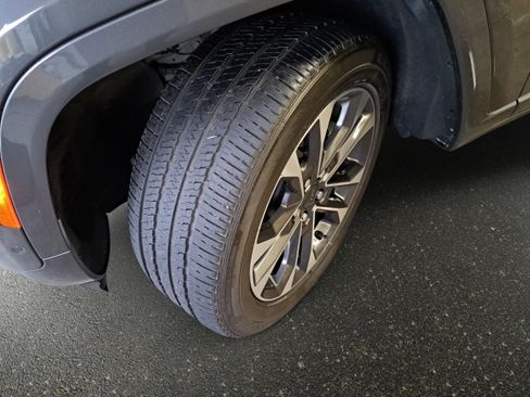 Used 2024 Jeep Grand Cherokee L Overland w/ Trailer Tow Package image 32