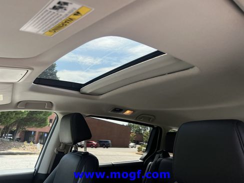Used 2025 Honda Odyssey EX-L image 15