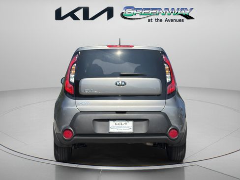 Used 2015 Kia Soul + FWD image 5