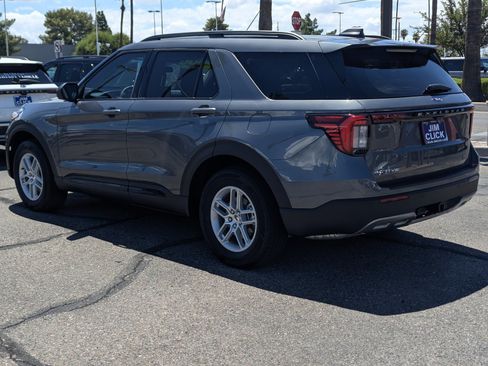 New 2026 Ford Explorer Active w/ Active Comfort Package RWD image 4