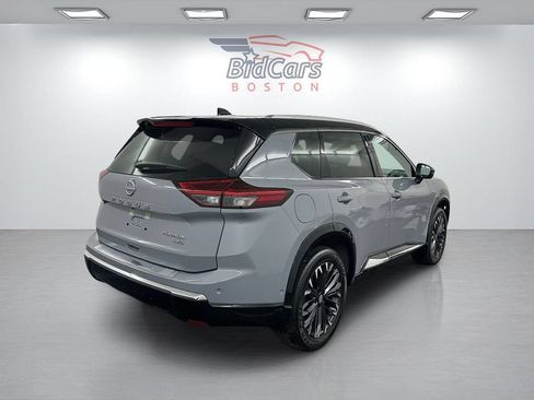 Used 2024 Nissan Rogue Platinum w/ Platinum Premium Package AWD/4WD image 4