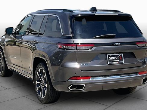 Used 2023 Jeep Grand Cherokee Overland AWD/4WD image 12
