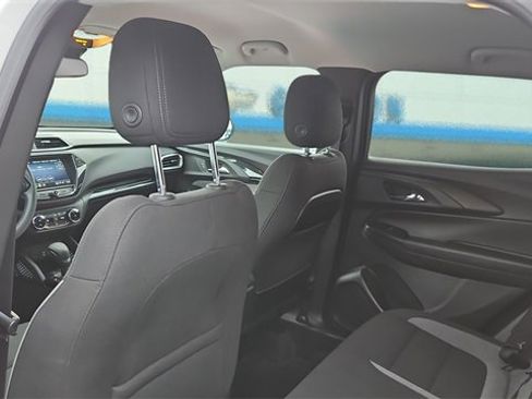 Used 2023 Chevrolet TrailBlazer LT w/ Convenience Package image 17
