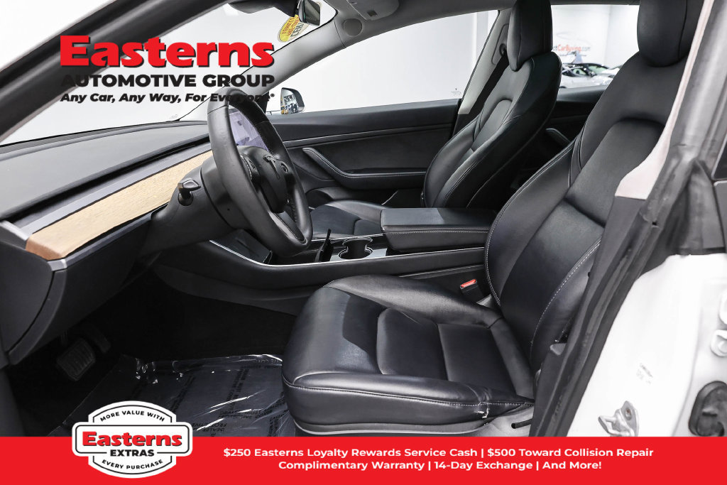 Used 2020 Tesla Model 3 Standard Range Plus RWD image 15