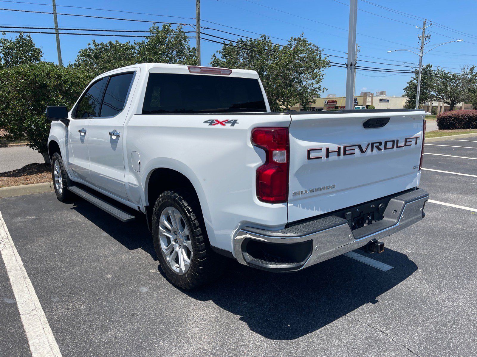 Used 2023 Chevrolet Silverado 1500 LTZ AWD/4WD image 12
