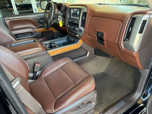 Used 2015 Chevrolet Silverado 2500 High Country w/ Duramax Plus Package image 34