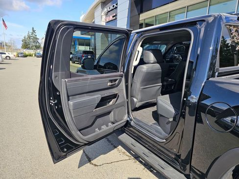 Used 2024 Toyota Tundra Limited w/ TRD Off-Road Package image 15