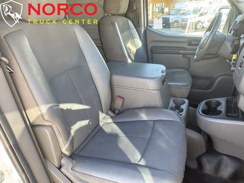 Used 2019 Nissan NV 2500 SV image 18