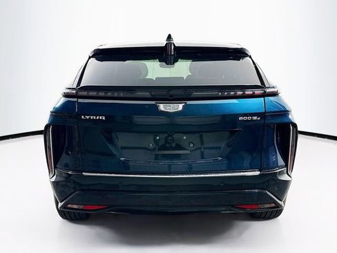 New 2026 Cadillac Lyriq Premium Luxury AWD/4WD image 6