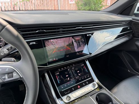 Used 2023 Audi Q8 Prestige w/ Prestige Package AWD/4WD image 14