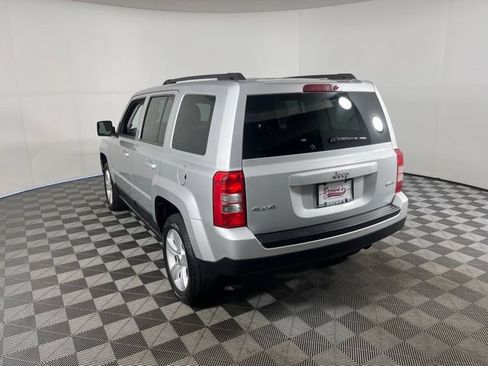 Used 2011 Jeep Patriot Latitude AWD/4WD image 5