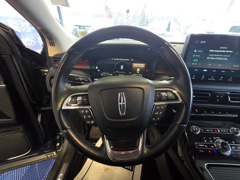 Used 2022 Lincoln Nautilus Reserve w/ Equipment Group 201A image 17