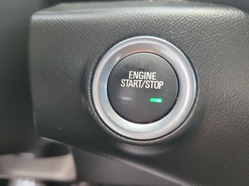 Used 2024 GMC Terrain SLT FWD image 23