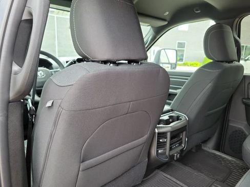 New 2026 RAM 2500 Big Horn AWD/4WD image 24