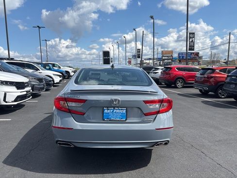 Used 2021 Honda Accord Sport Special Edition image 4
