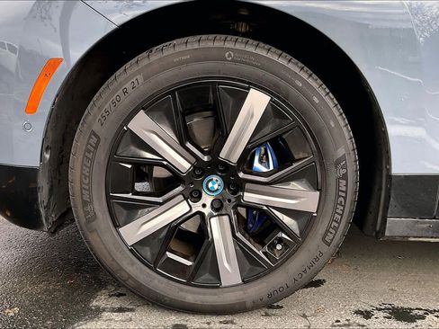 Used 2025 BMW iX xDrive50 image 12