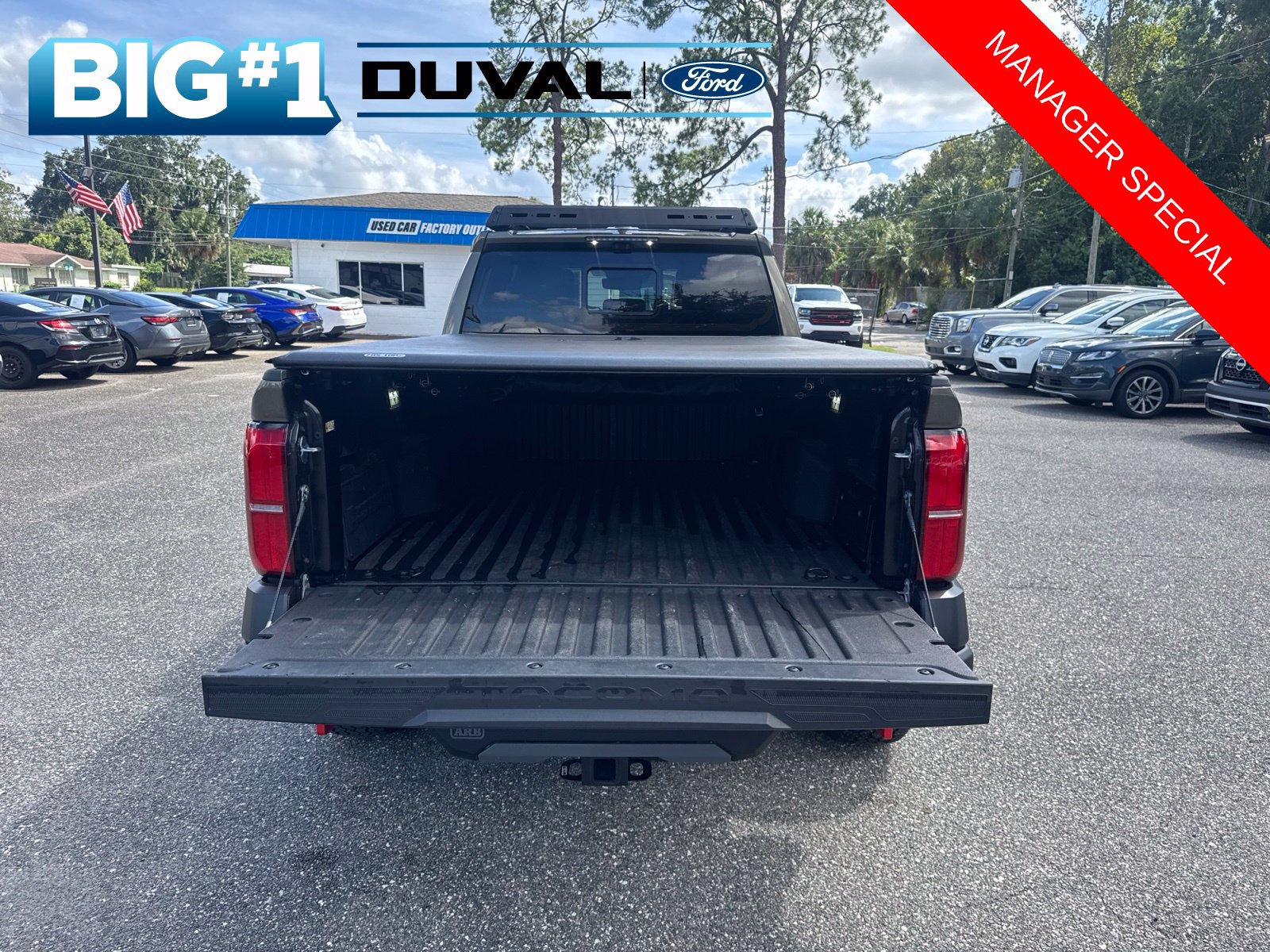 Used 2025 Toyota Tacoma 4x4 Double Cab Hybrid image 8