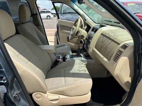 Used 2012 Ford Escape XLT image 18