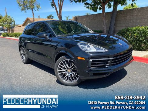 Used 2022 Porsche Cayenne AWD/4WD image 1