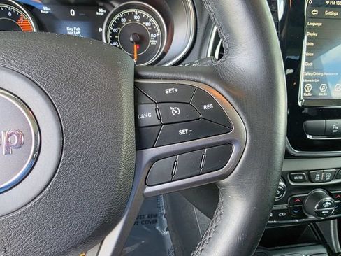 Used 2019 Jeep Cherokee Limited AWD/4WD image 27