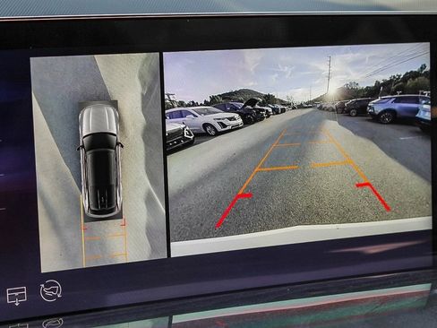 New 2025 Cadillac Escalade IQ Luxury 2 image 27