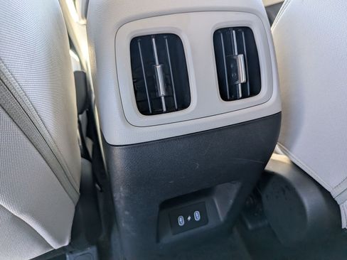 Used 2025 Hyundai Tucson SEL AWD/4WD image 29