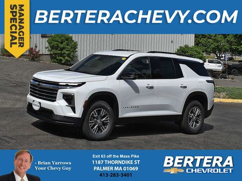 New 2026 Chevrolet Traverse LT w/ Driver Confidence Package AWD/4WD image 1