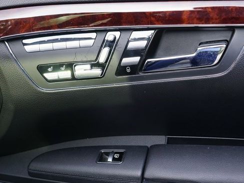 Used 2011 Mercedes-Benz S 550 image 9
