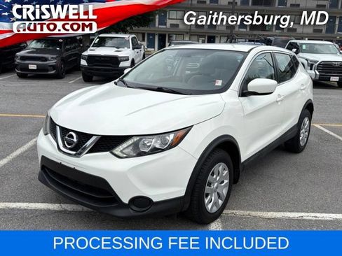 Used 2017 Nissan Rogue Sport S FWD image 1