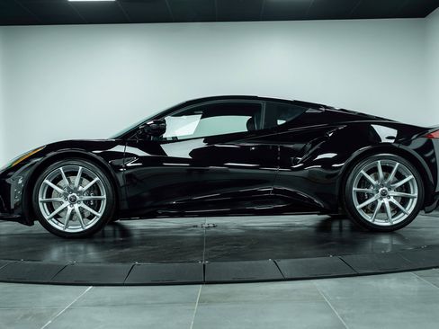 New 2025 Lotus Emira image 38