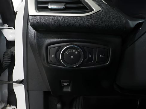 Used 2016 Lincoln MKZ AWD w/ Equipment Group 200A Select image 19