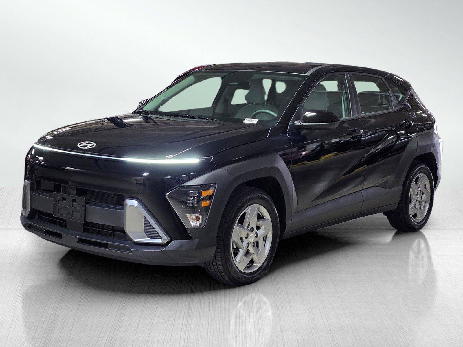 Used 2026 Hyundai Kona SE FWD image 3
