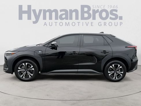 Certified 2023 Subaru Solterra AWD image 7